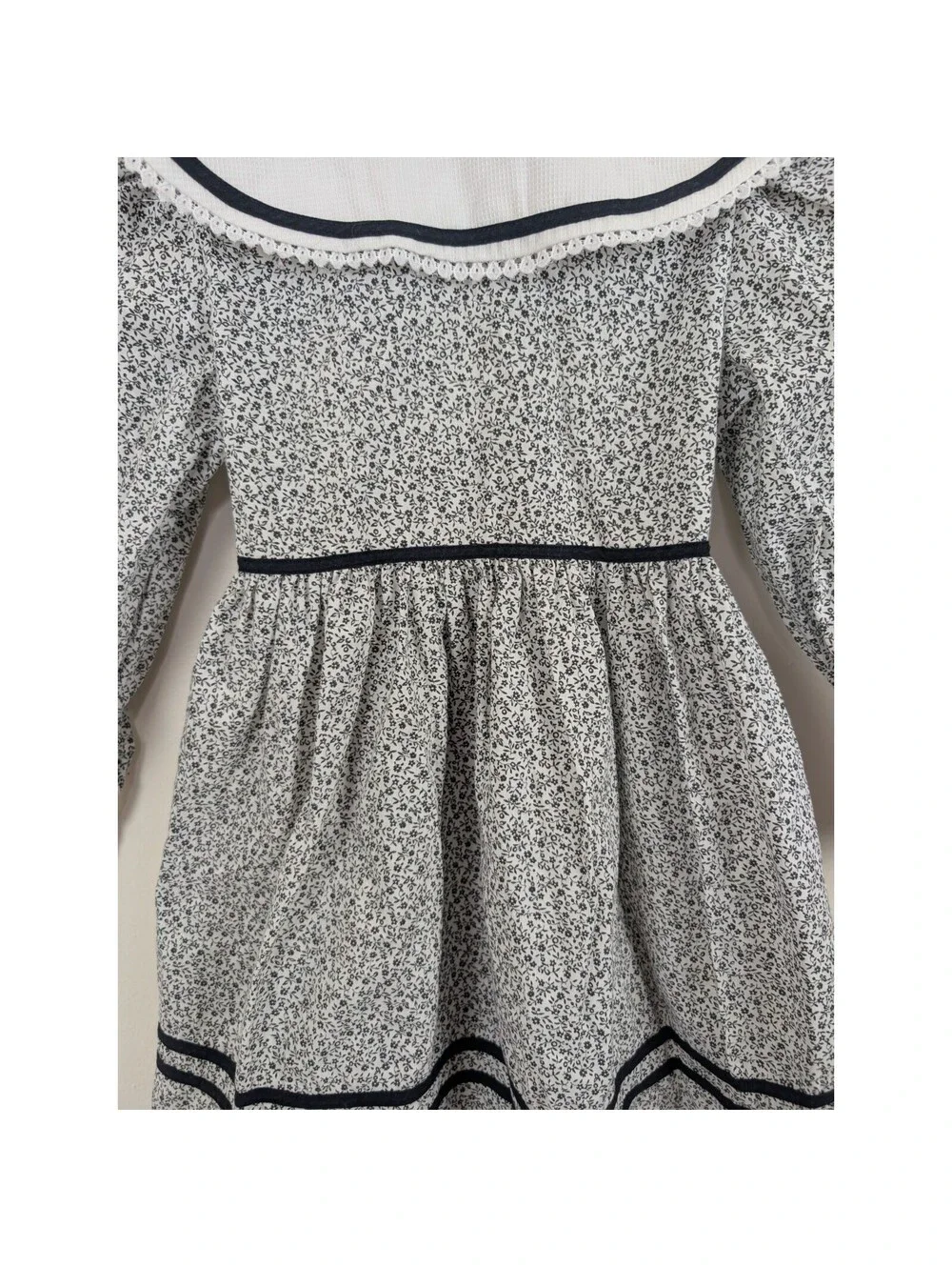 Alyssa Girls Size 6 Dress Vintage Black White Flowers Floral Long Sleeve